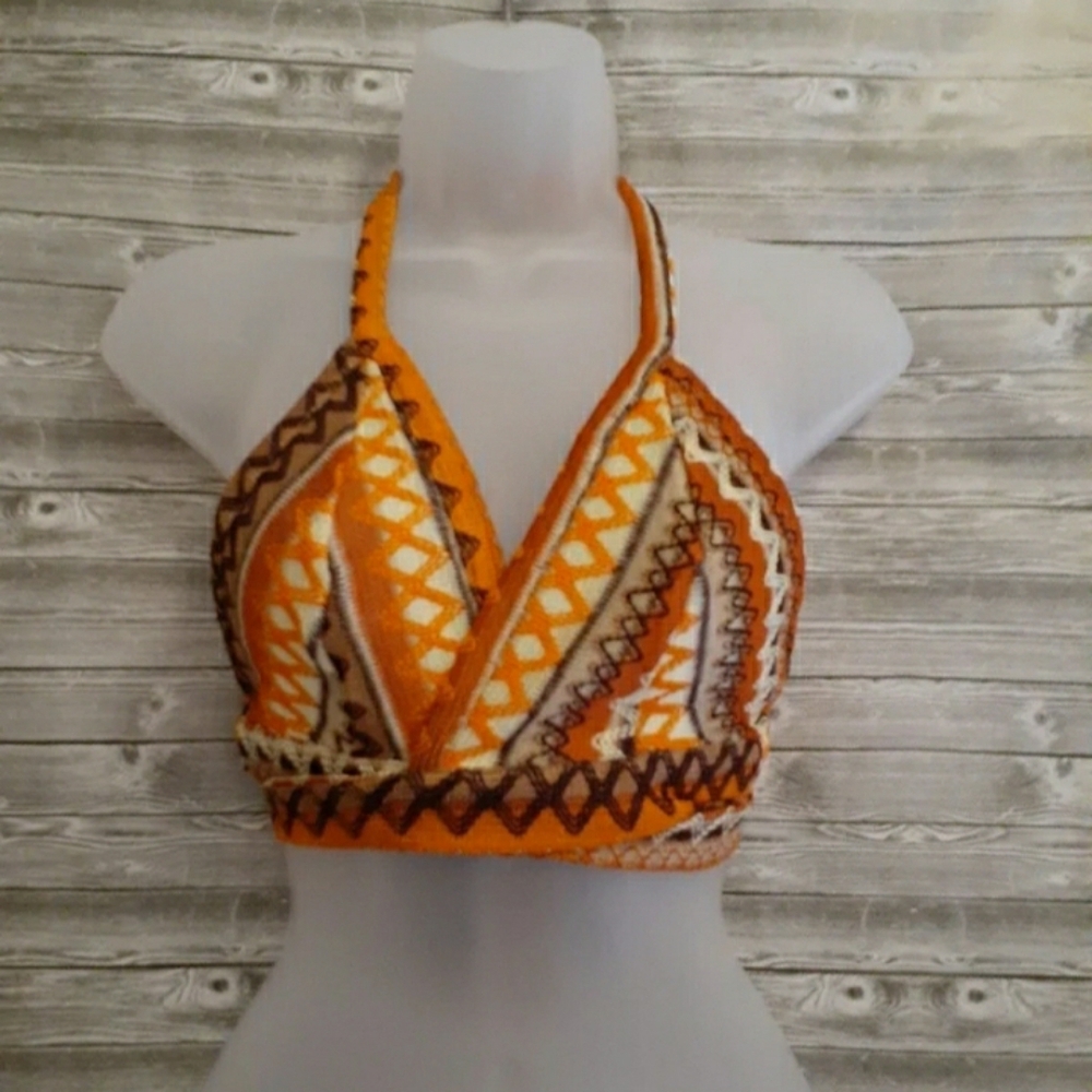 🎉S-HP🎉 *NIP* SHEIN Knit Halter Top